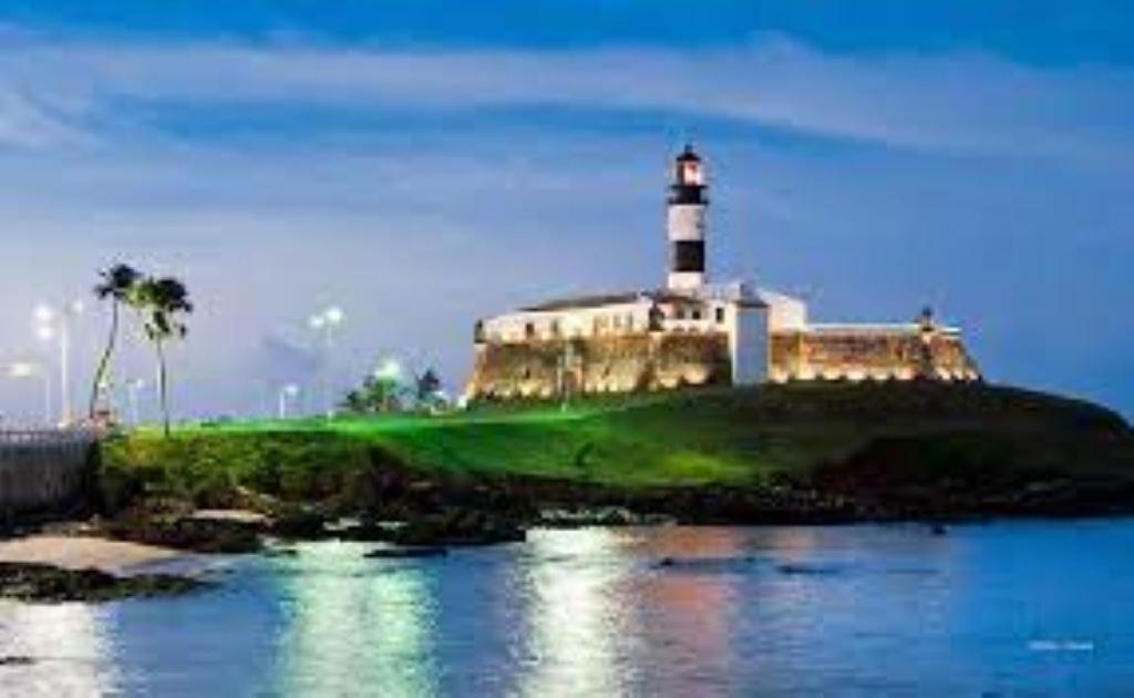 Maravilhoso Apartamento 2 Quartos Com Ofuro Porto Da Barra Salvador Summer Barra Flat Экстерьер фото