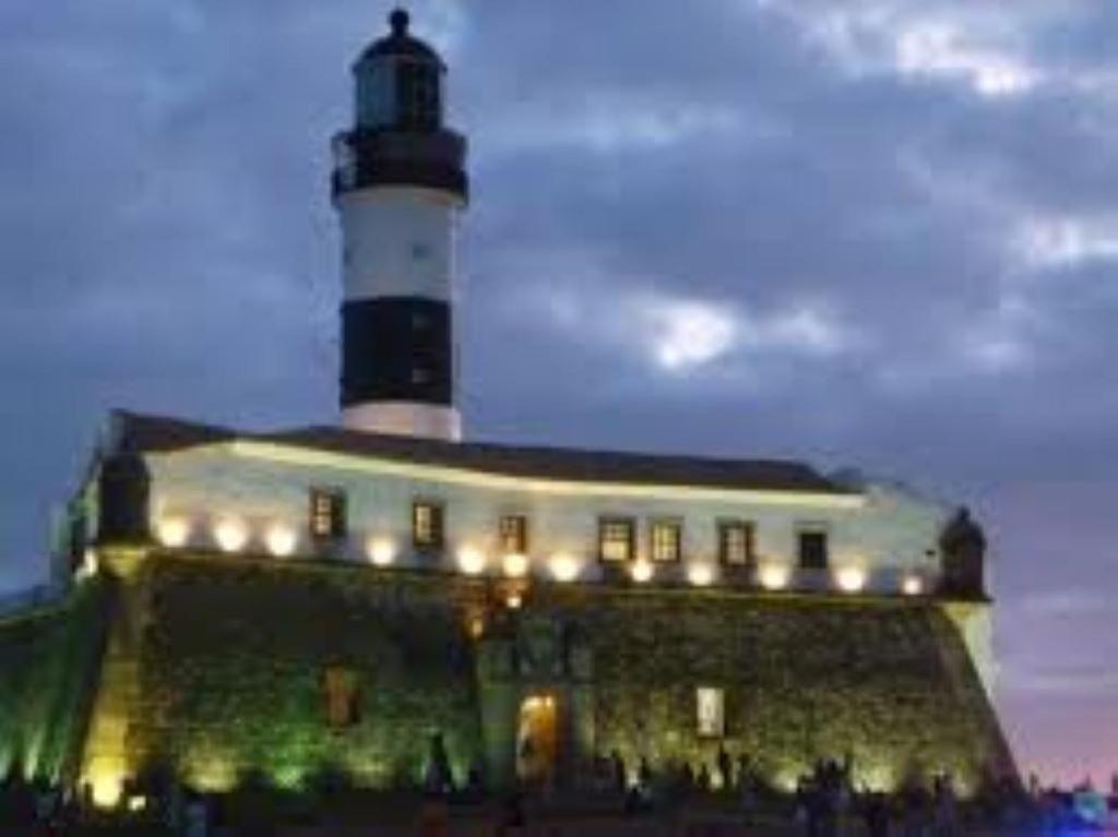Maravilhoso Apartamento 2 Quartos Com Ofuro Porto Da Barra Salvador Summer Barra Flat Экстерьер фото