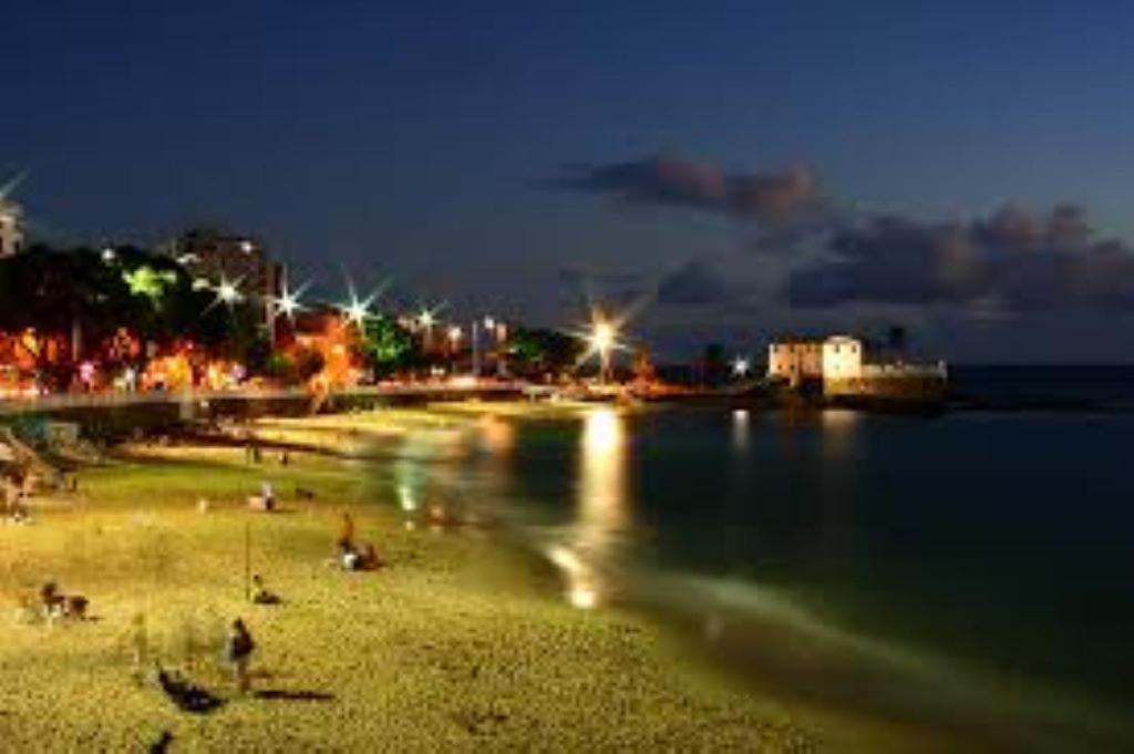Maravilhoso Apartamento 2 Quartos Com Ofuro Porto Da Barra Salvador Summer Barra Flat Экстерьер фото